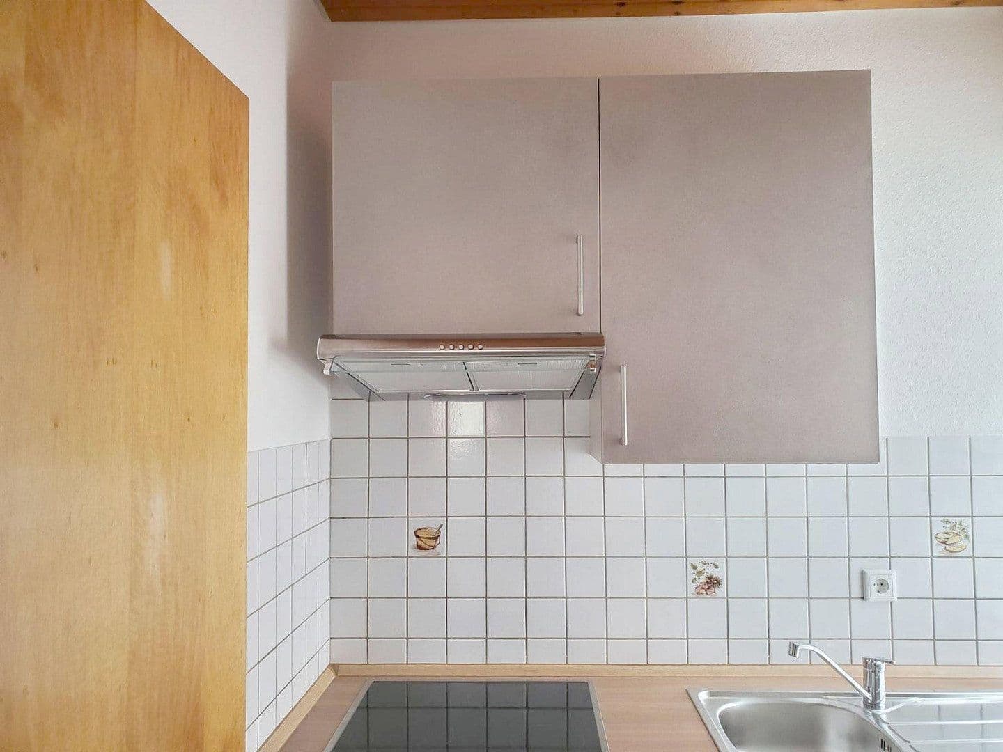 Prenájom bytu 1-izbový 33 m², Tübingen, Bádensko-Wurttembersko Prenájom bytu 1-izbový 33 m², Tübingen, Bádensko-Wurttembersko