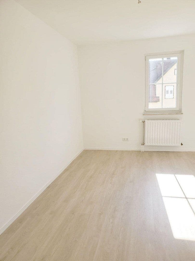 Prenájom bytu 1-izbový 33 m², Tübingen, Bádensko-Wurttembersko Prenájom bytu 1-izbový 33 m², Tübingen, Bádensko-Wurttembersko