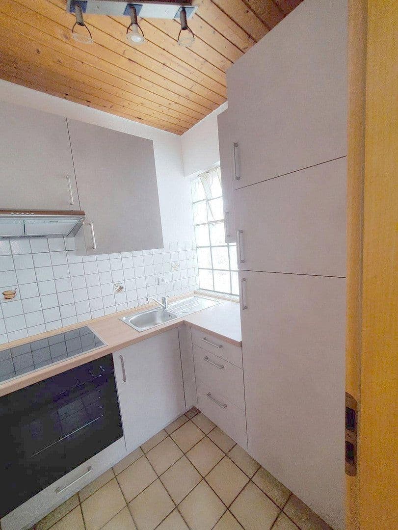 Prenájom bytu 1-izbový 33 m², Tübingen, Bádensko-Wurttembersko Prenájom bytu 1-izbový 33 m², Tübingen, Bádensko-Wurttembersko