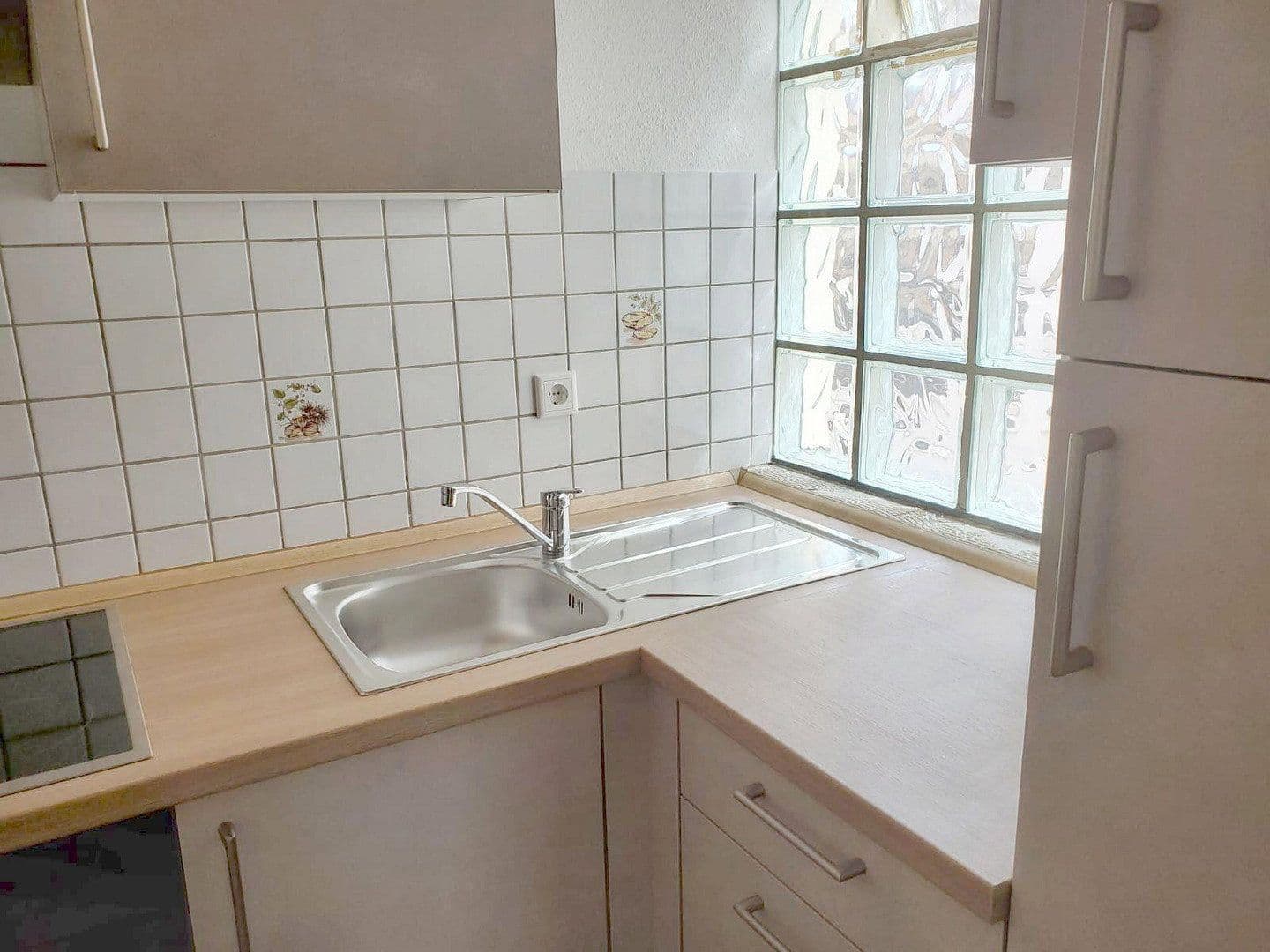 Prenájom bytu 1-izbový 33 m², Tübingen, Bádensko-Wurttembersko Prenájom bytu 1-izbový 33 m², Tübingen, Bádensko-Wurttembersko