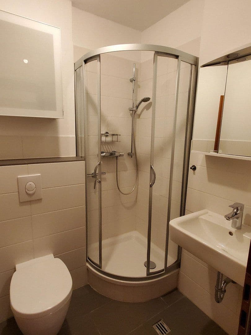 Predaj bytu 1-izbový 45 m², Am Pichelssee 54, Berlin, Berlín Predaj bytu 1-izbový 45 m², Am Pichelssee 54, Berlin, Berlín