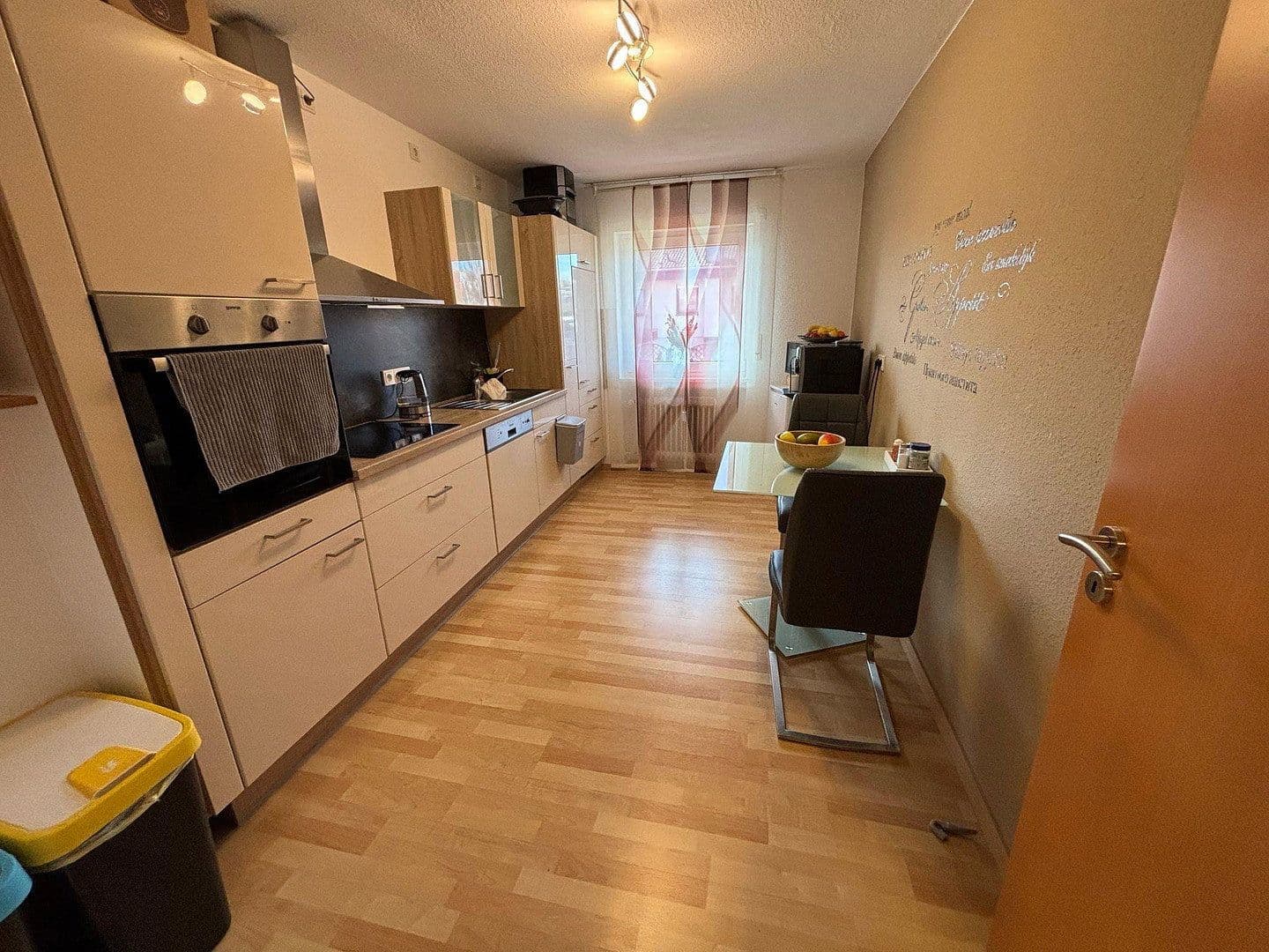 Prenájom bytu 3-izbový 80 m², Simmern/Hunsrück, Porýnie-Falcko Prenájom bytu 3-izbový 80 m², Simmern/Hunsrück, Porýnie-Falcko