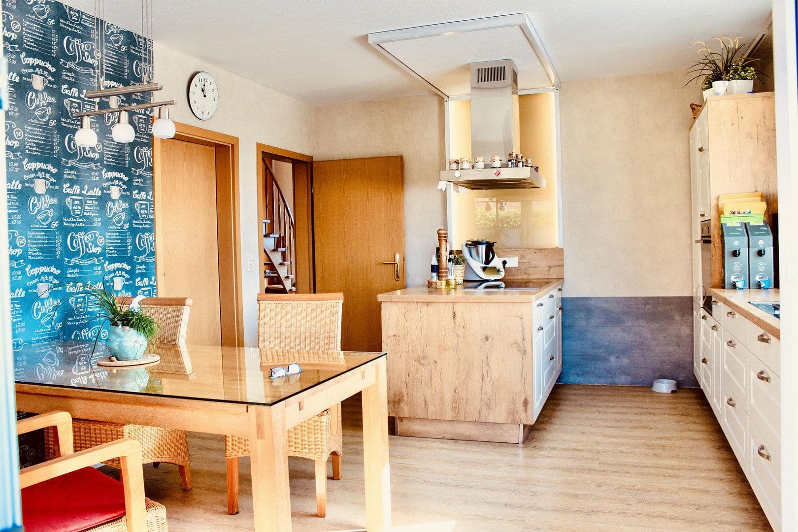 Predaj domu 160 m², pozemok 797 m², Südergast 20, Westerholt, Dolné Sasko Predaj domu 160 m², pozemok 797 m², Südergast 20, Westerholt, Dolné Sasko