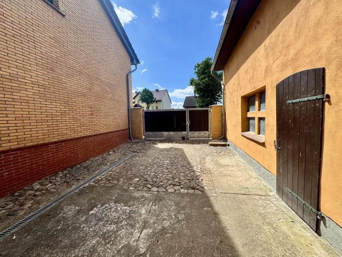 Predaj domu 182 m², pozemok 1.688 m², Alte Handelsstraße 13, Chorin, Brandenbursko Predaj domu 182 m², pozemok 1.688 m², Alte Handelsstraße 13, Chorin, Brandenbursko