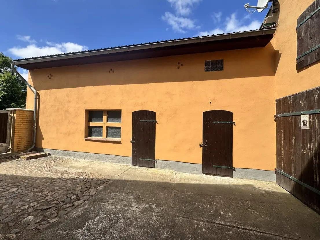 Predaj domu 182 m², pozemok 1.688 m², Alte Handelsstraße 13, Chorin, Brandenbursko Predaj domu 182 m², pozemok 1.688 m², Alte Handelsstraße 13, Chorin, Brandenbursko