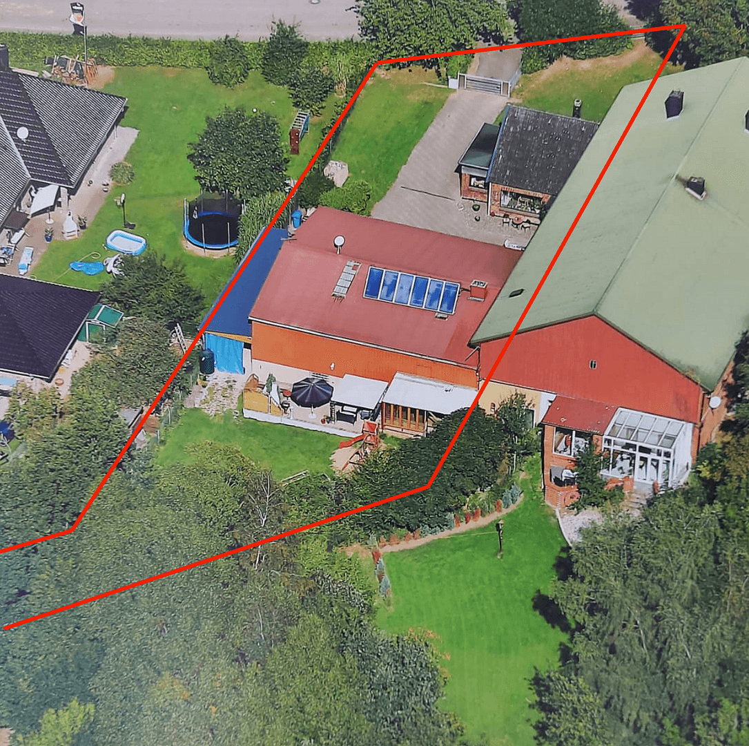 Predaj domu 190 m², pozemok 3.334 m², Dorfstraße 10, Rehhorst, Šlezvicko-Holštajnsko Predaj domu 190 m², pozemok 3.334 m², Dorfstraße 10, Rehhorst, Šlezvicko-Holštajnsko