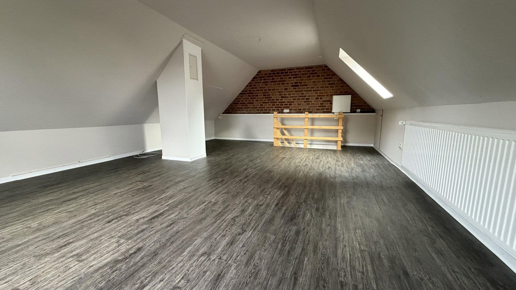 Predaj domu 190 m², pozemok 3.334 m², Rehhorst, Šlezvicko-Holštajnsko Predaj domu 190 m², pozemok 3.334 m², Rehhorst, Šlezvicko-Holštajnsko