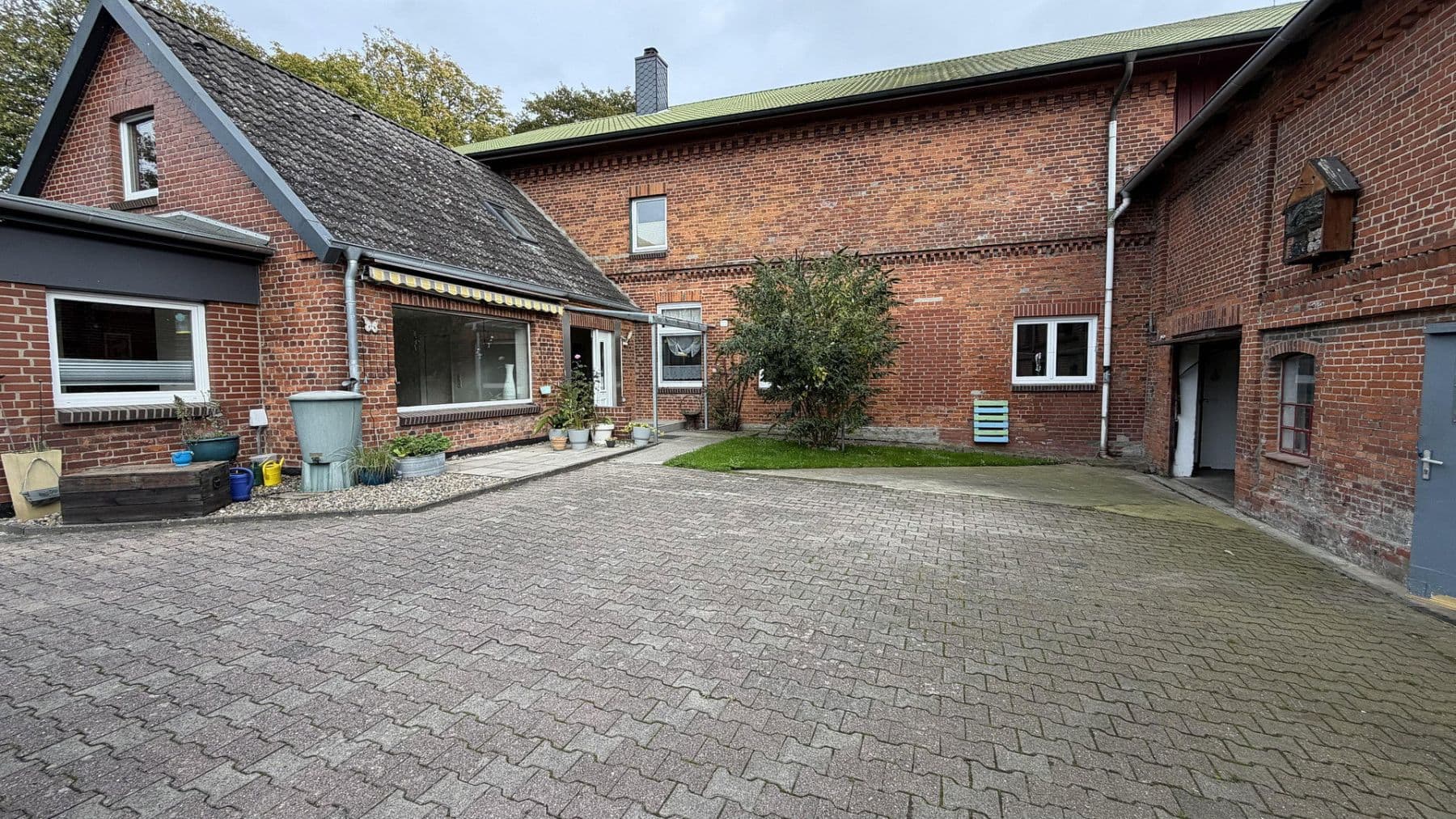 Predaj domu 190 m², pozemok 3.334 m², Rehhorst, Šlezvicko-Holštajnsko Predaj domu 190 m², pozemok 3.334 m², Rehhorst, Šlezvicko-Holštajnsko