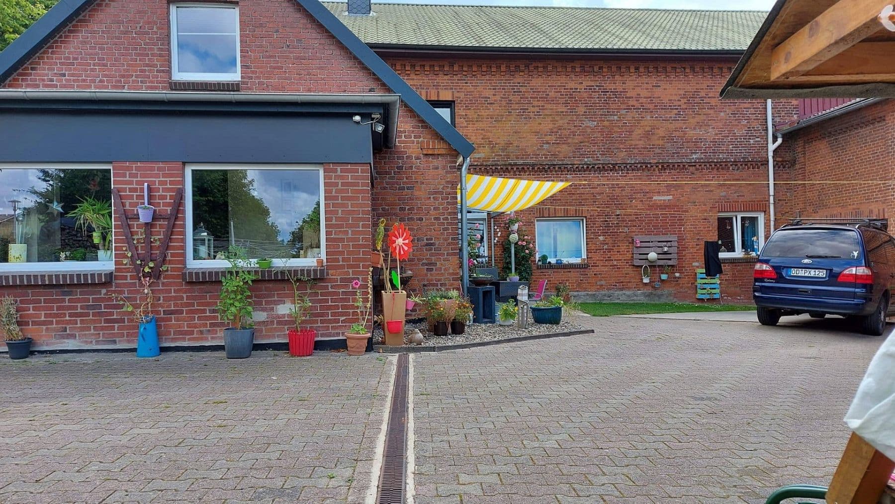 Predaj domu 190 m², pozemok 3.334 m², Dorfstraße 10, Rehhorst, Šlezvicko-Holštajnsko Predaj domu 190 m², pozemok 3.334 m², Dorfstraße 10, Rehhorst, Šlezvicko-Holštajnsko
