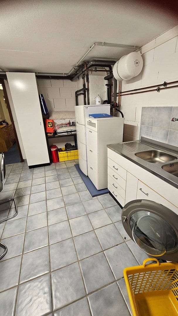 Predaj domu 133 m², pozemok 412 m², Baunatal, Hesensko Predaj domu 133 m², pozemok 412 m², Baunatal, Hesensko
