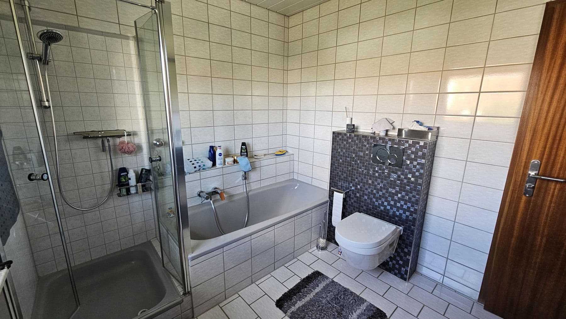 Predaj domu 133 m², pozemok 412 m², Baunatal, Hesensko Predaj domu 133 m², pozemok 412 m², Baunatal, Hesensko