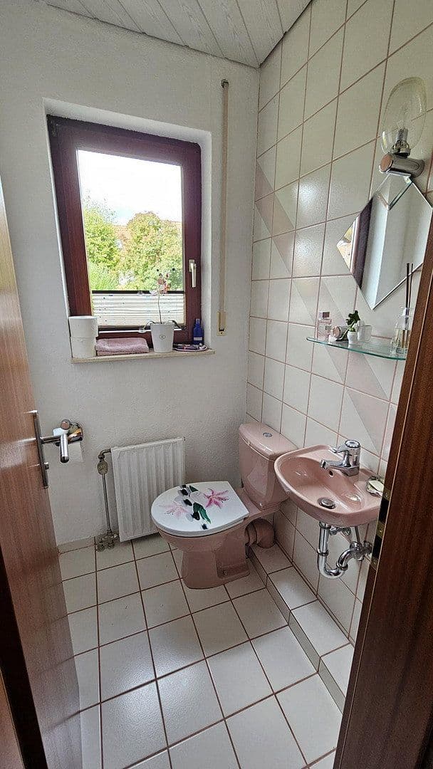 Predaj domu 133 m², pozemok 412 m², Baunatal, Hesensko Predaj domu 133 m², pozemok 412 m², Baunatal, Hesensko