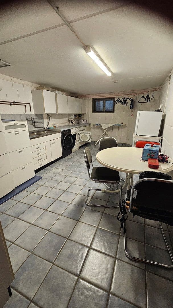 Predaj domu 133 m², pozemok 412 m², Baunatal, Hesensko Predaj domu 133 m², pozemok 412 m², Baunatal, Hesensko