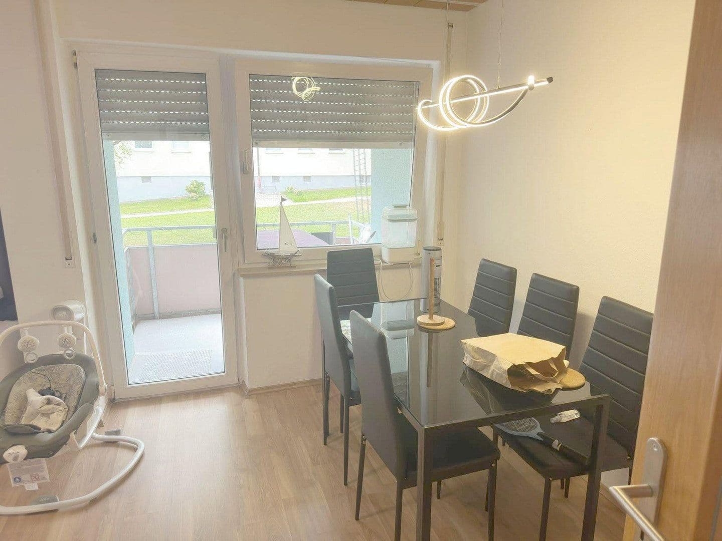 Prenájom bytu 3-izbový 68 m², Ulm, Bádensko-Wurttembersko Prenájom bytu 3-izbový 68 m², Ulm, Bádensko-Wurttembersko
