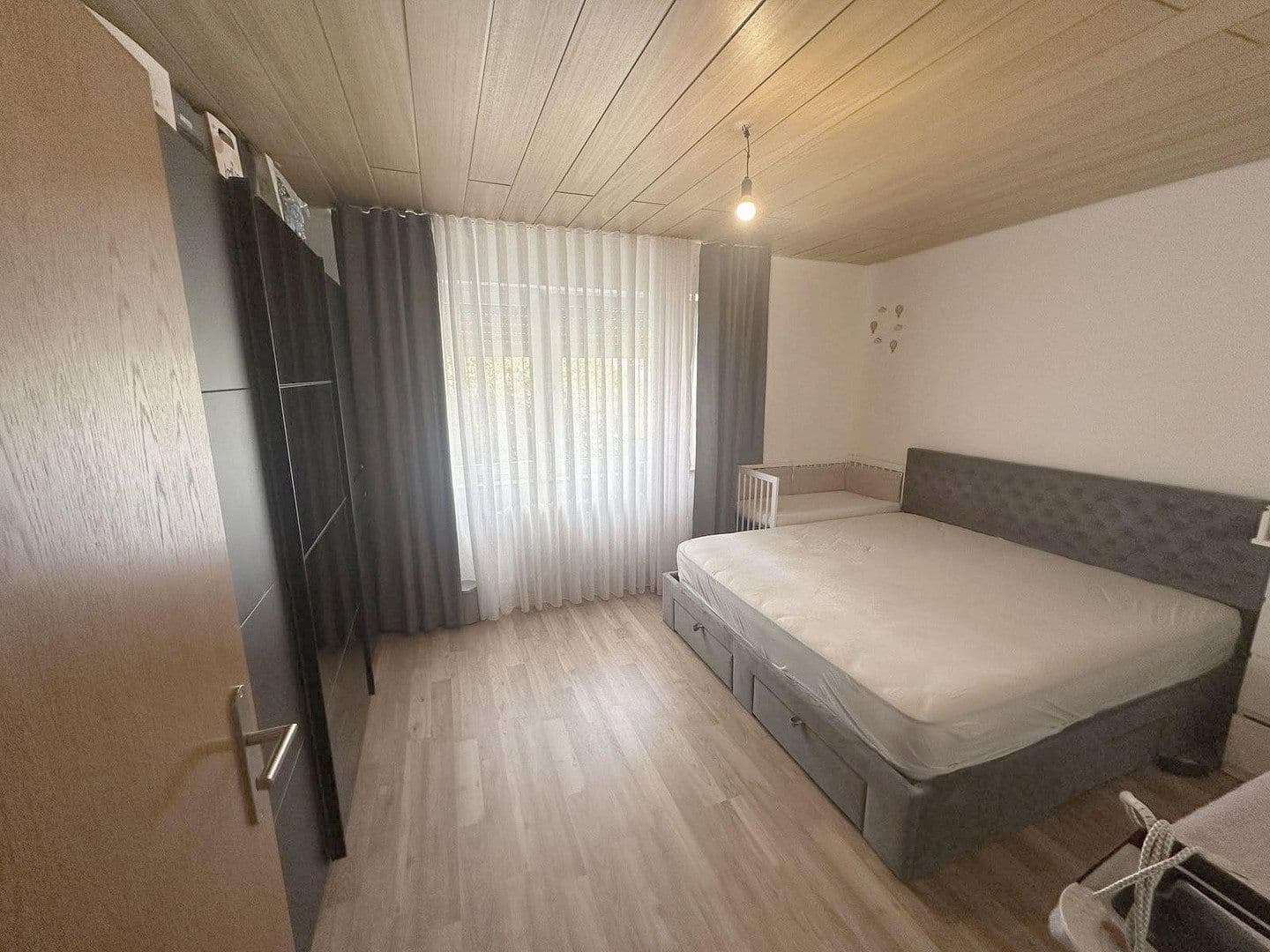 Prenájom bytu 3-izbový 68 m², Ulm, Bádensko-Wurttembersko Prenájom bytu 3-izbový 68 m², Ulm, Bádensko-Wurttembersko