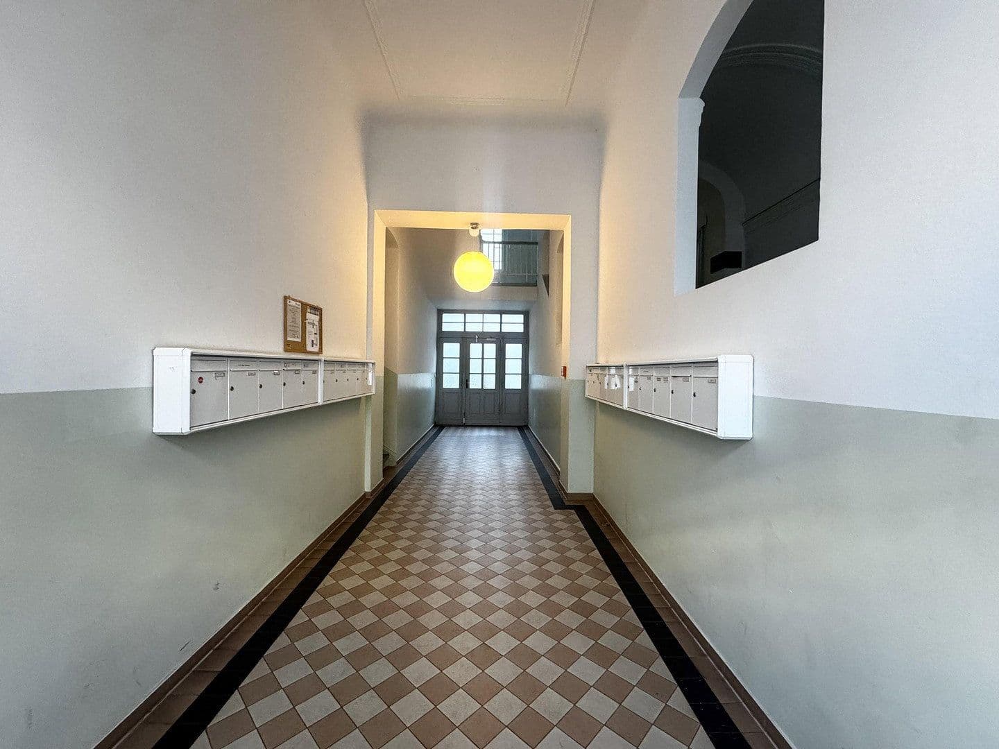 Prenájom bytu 1-izbový 32 m², Friedrich-Wilhelm-Str. 64, Berlin, Berlín Prenájom bytu 1-izbový 32 m², Friedrich-Wilhelm-Str. 64, Berlin, Berlín