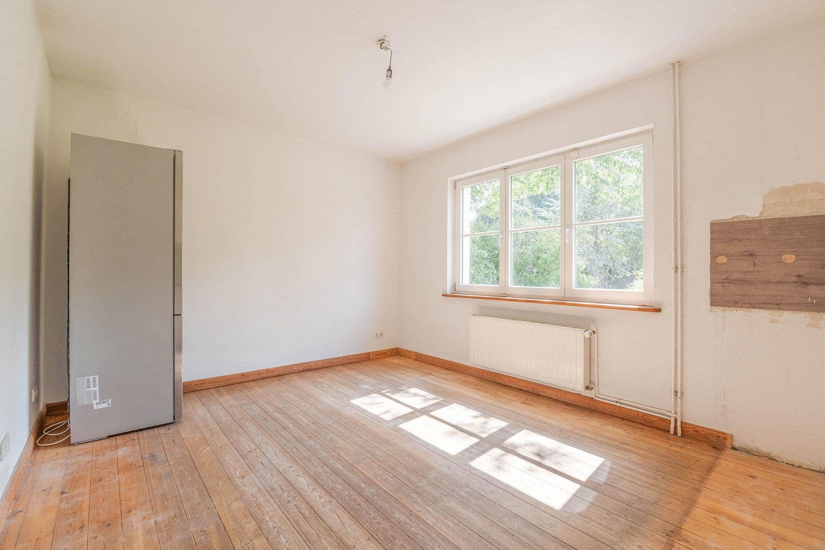 Predaj domu 92 m², pozemok 556 m², Kleinmachnow, Brandenbursko Predaj domu 92 m², pozemok 556 m², Kleinmachnow, Brandenbursko