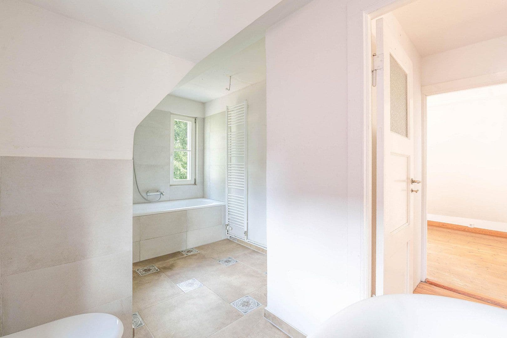 Predaj domu 92 m², pozemok 556 m², Kleinmachnow, Brandenbursko Predaj domu 92 m², pozemok 556 m², Kleinmachnow, Brandenbursko