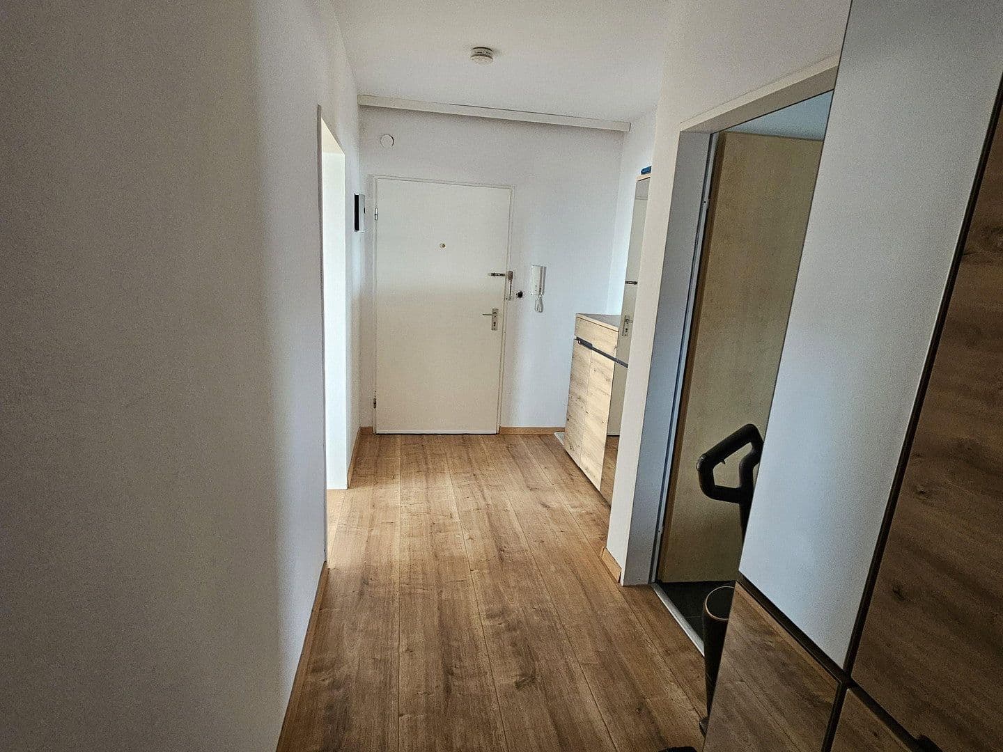 Predaj bytu 3-izbový 91 m², Ronnenberg, Dolné Sasko Predaj bytu 3-izbový 91 m², Ronnenberg, Dolné Sasko