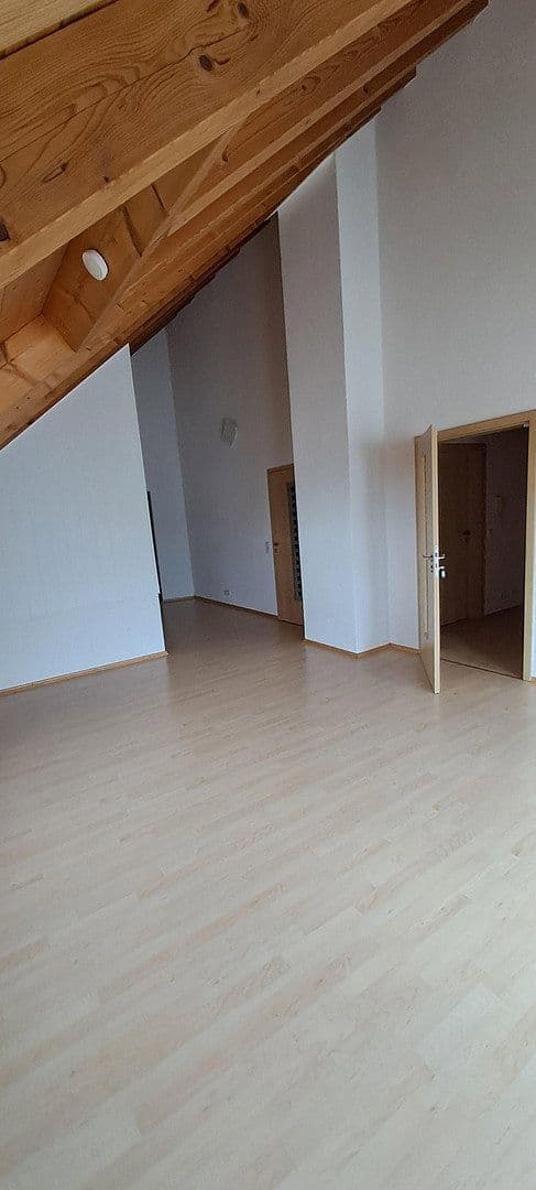 Prenájom bytu 3-izbový 120 m², Birenbach, Bádensko-Wurttembersko Prenájom bytu 3-izbový 120 m², Birenbach, Bádensko-Wurttembersko