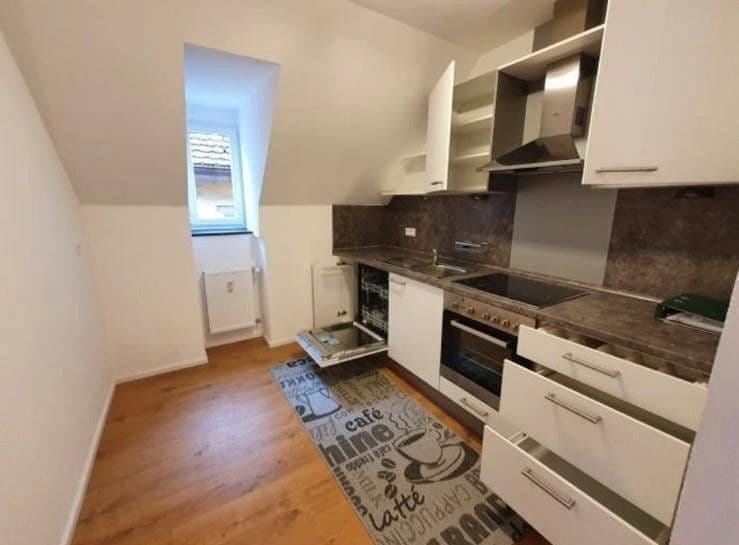 Prenájom bytu 2-izbový 75 m², Schwäbisch Gmünd, Bádensko-Wurttembersko Prenájom bytu 2-izbový 75 m², Schwäbisch Gmünd, Bádensko-Wurttembersko