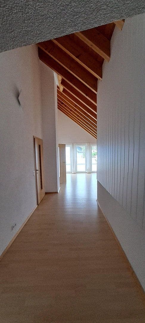 Prenájom bytu 3-izbový 120 m², Birenbach, Bádensko-Wurttembersko Prenájom bytu 3-izbový 120 m², Birenbach, Bádensko-Wurttembersko