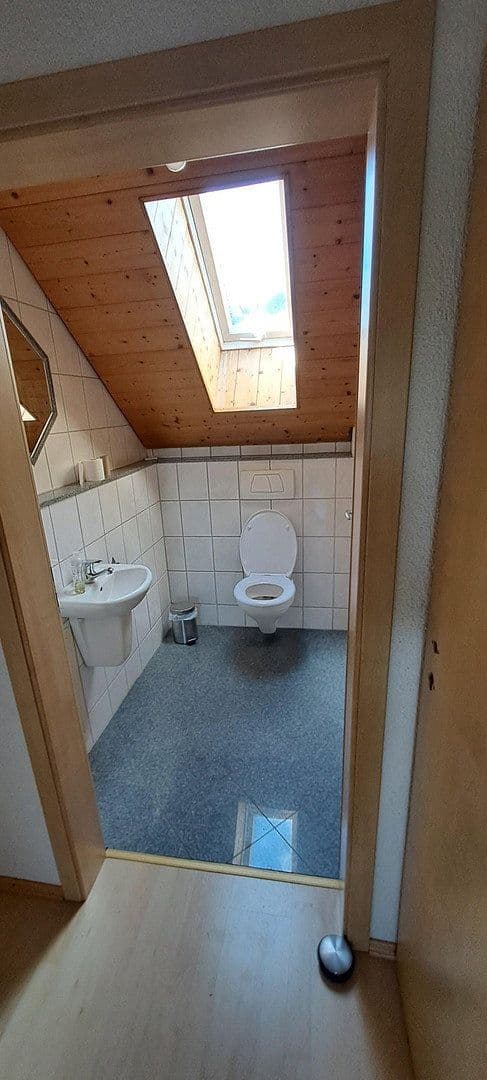 Prenájom bytu 3-izbový 120 m², Birenbach, Bádensko-Wurttembersko Prenájom bytu 3-izbový 120 m², Birenbach, Bádensko-Wurttembersko
