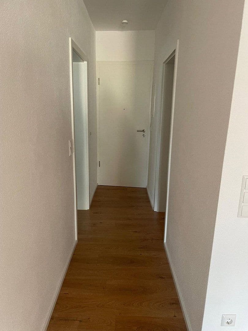 Prenájom bytu 2-izbový 75 m², Schwäbisch Gmünd, Bádensko-Wurttembersko Prenájom bytu 2-izbový 75 m², Schwäbisch Gmünd, Bádensko-Wurttembersko