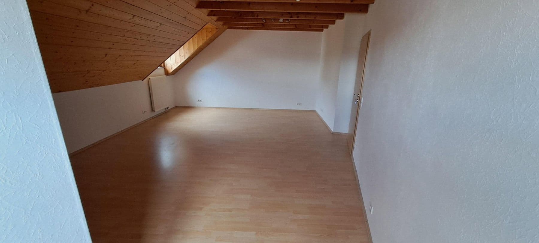 Prenájom bytu 3-izbový 120 m², Birenbach, Bádensko-Wurttembersko Prenájom bytu 3-izbový 120 m², Birenbach, Bádensko-Wurttembersko