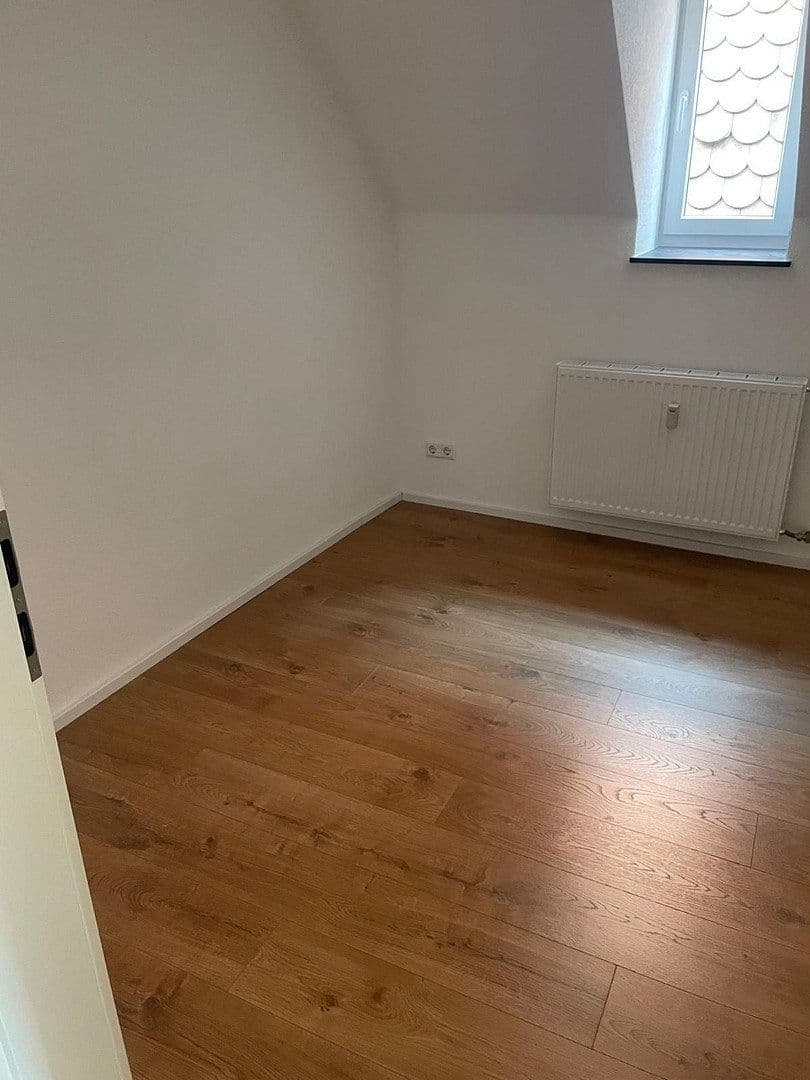 Prenájom bytu 2-izbový 75 m², Schwäbisch Gmünd, Bádensko-Wurttembersko Prenájom bytu 2-izbový 75 m², Schwäbisch Gmünd, Bádensko-Wurttembersko