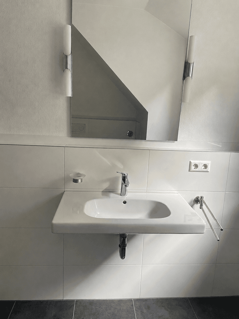 Prenájom bytu 2-izbový 75 m², Schwäbisch Gmünd, Bádensko-Wurttembersko Prenájom bytu 2-izbový 75 m², Schwäbisch Gmünd, Bádensko-Wurttembersko