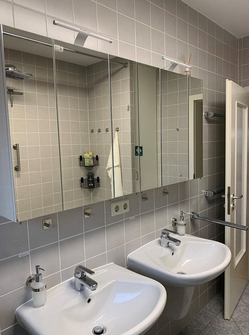 Predaj bytu 3-izbový 108 m², Rhode-Island-Allee 83, Karlsruhe, Bádensko-Wurttembersko Predaj bytu 3-izbový 108 m², Rhode-Island-Allee 83, Karlsruhe, Bádensko-Wurttembersko