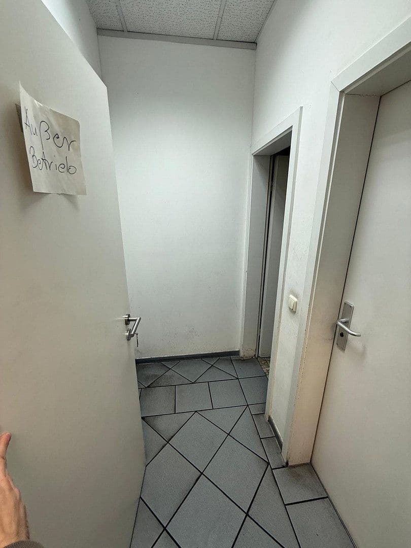 Prenájom nebytového priestoru 492 m², Jakobstr. 210-212, Aachen, Severné Porýnie - Westfálsko Prenájom nebytového priestoru 492 m², Jakobstr. 210-212, Aachen, Severné Porýnie - Westfálsko