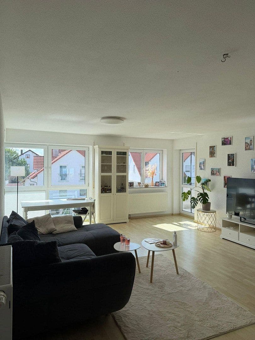 Prenájom bytu 4-izbový 91 m², Nersingen, Bavorsko Prenájom bytu 4-izbový 91 m², Nersingen, Bavorsko