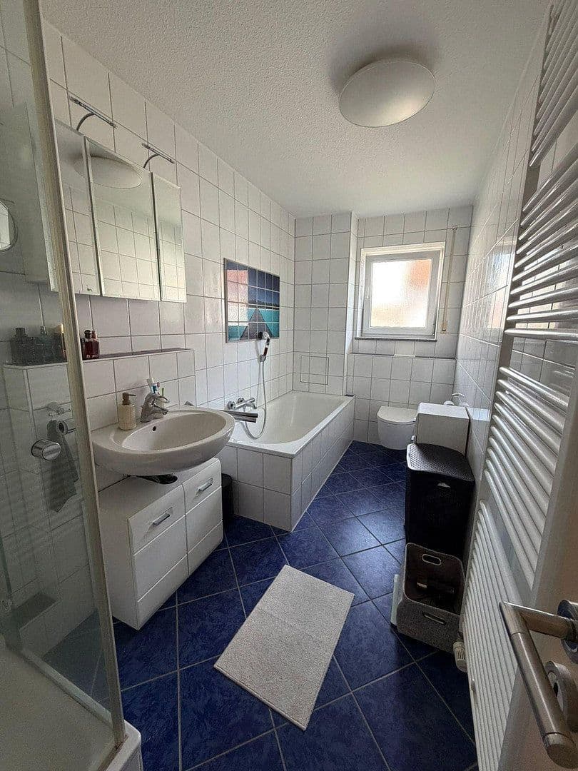 Prenájom bytu 4-izbový 91 m², Nersingen, Bavorsko Prenájom bytu 4-izbový 91 m², Nersingen, Bavorsko