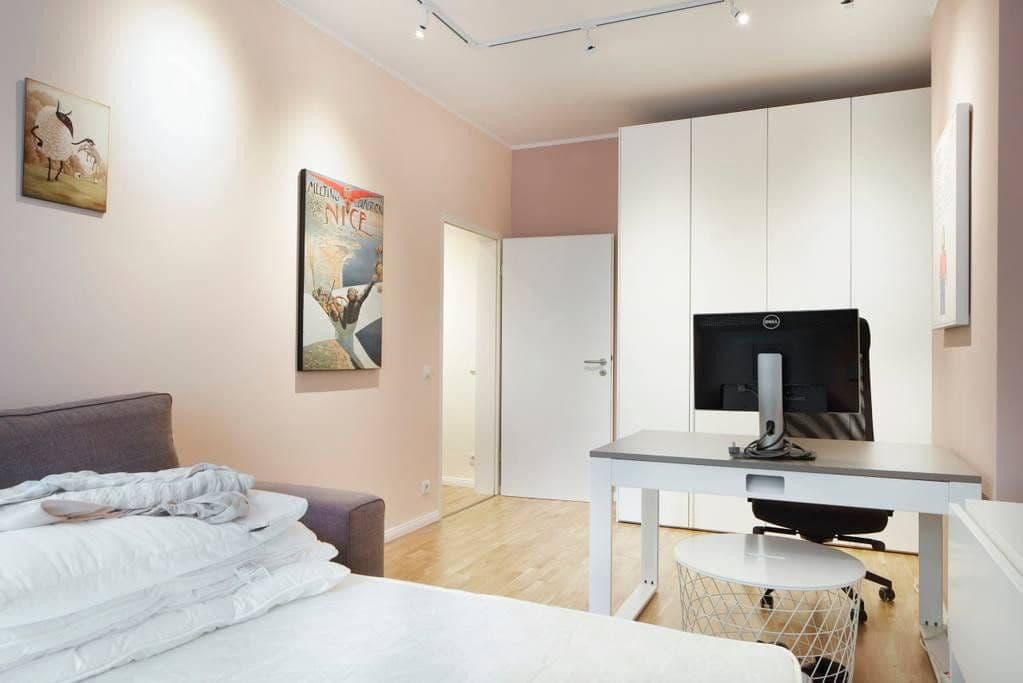 Predaj bytu 3-izbový 102 m², Metzer Straße 25, Berlin, Berlín Predaj bytu 3-izbový 102 m², Metzer Straße 25, Berlin, Berlín