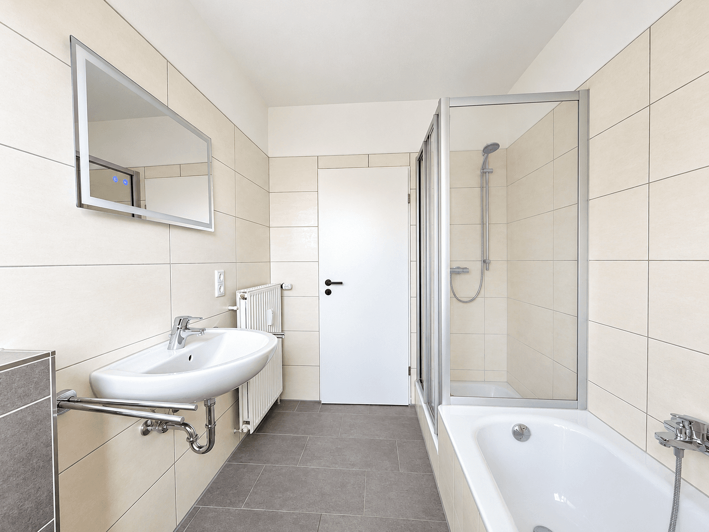 Predaj bytu 3-izbový 84 m², Weyhe, Dolné Sasko Predaj bytu 3-izbový 84 m², Weyhe, Dolné Sasko