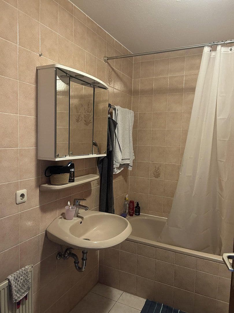 Prenájom bytu 2-izbový 55 m², Aschaffenburg, Bavorsko Prenájom bytu 2-izbový 55 m², Aschaffenburg, Bavorsko