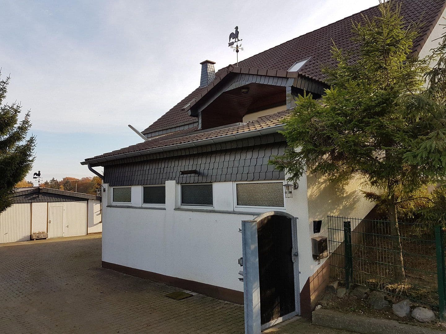 Predaj domu 280 m², pozemok 25.000 m², Busenhausen, Porýnie-Falcko Predaj domu 280 m², pozemok 25.000 m², Busenhausen, Porýnie-Falcko