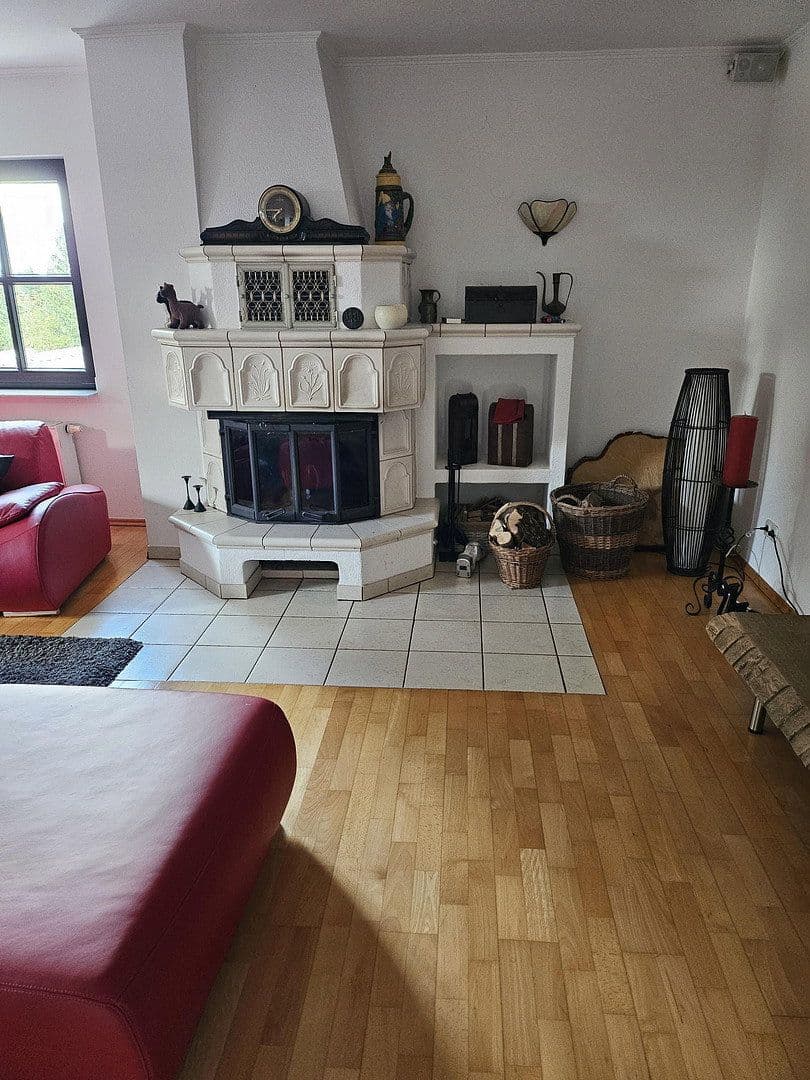 Predaj domu 280 m², pozemok 25.000 m², Busenhausen, Porýnie-Falcko Predaj domu 280 m², pozemok 25.000 m², Busenhausen, Porýnie-Falcko