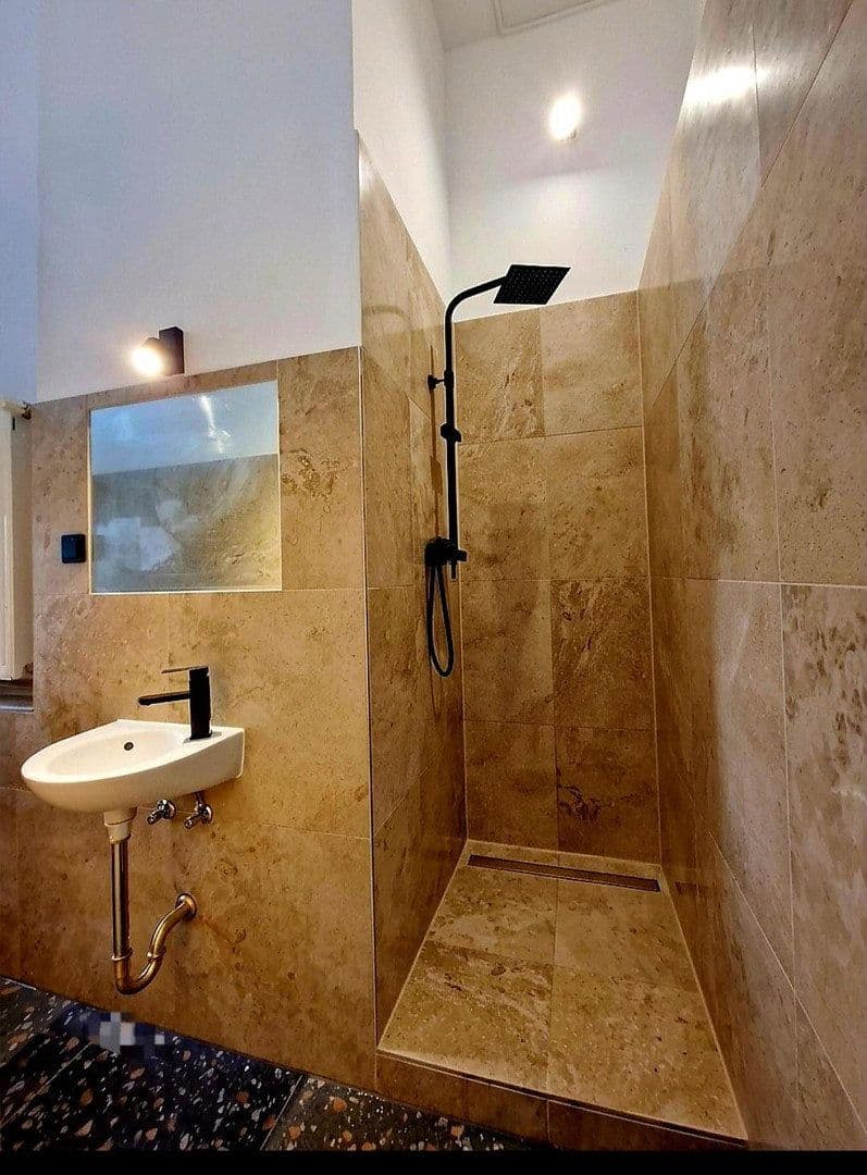 Predaj bytu 4-izbový 85 m², Wilhelmstadt Spandau Berlin, Berlín Predaj bytu 4-izbový 85 m², Wilhelmstadt Spandau Berlin, Berlín