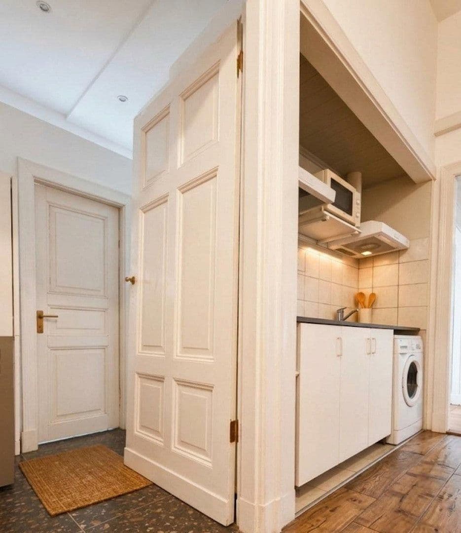 Predaj bytu 4-izbový 85 m², Wilhelmstadt Spandau Berlin, Berlín Predaj bytu 4-izbový 85 m², Wilhelmstadt Spandau Berlin, Berlín