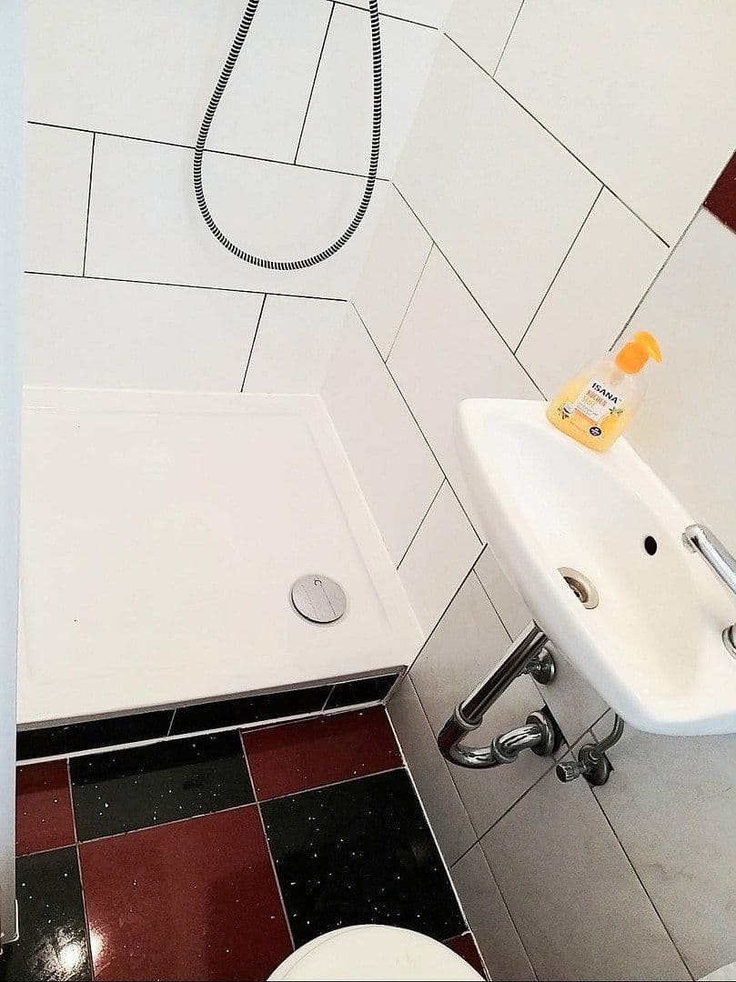 Predaj bytu 4-izbový 85 m², Wilhelmstadt Spandau Berlin, Berlín Predaj bytu 4-izbový 85 m², Wilhelmstadt Spandau Berlin, Berlín