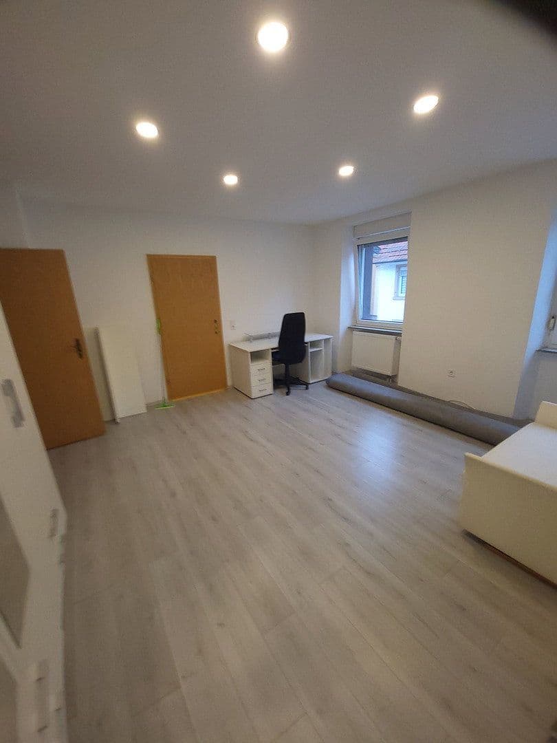 Prenájom bytu 1-izbový 23 m², Oberer Wingertweg 8, Niefern-Öschelbronn, Bádensko-Wurttembersko Prenájom bytu 1-izbový 23 m², Oberer Wingertweg 8, Niefern-Öschelbronn, Bádensko-Wurttembersko