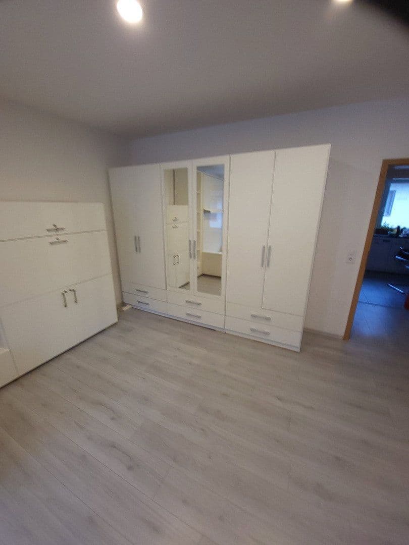 Prenájom bytu 1-izbový 23 m², Oberer Wingertweg 8, Niefern-Öschelbronn, Bádensko-Wurttembersko Prenájom bytu 1-izbový 23 m², Oberer Wingertweg 8, Niefern-Öschelbronn, Bádensko-Wurttembersko