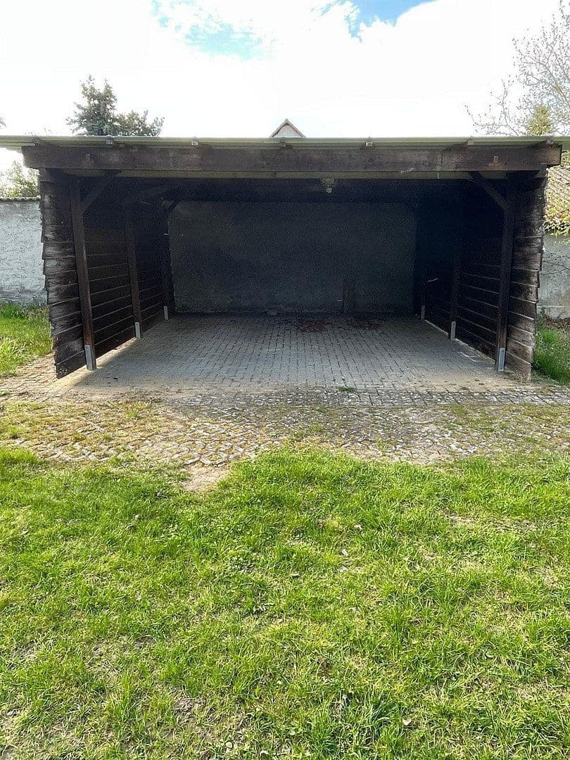 Predaj domu 198 m², pozemok 3.382 m², Kalbe (Milde), Sasko-Anhaltsko Predaj domu 198 m², pozemok 3.382 m², Kalbe (Milde), Sasko-Anhaltsko