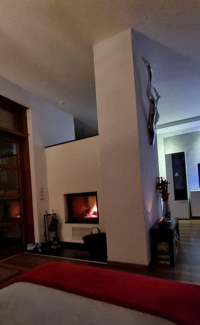 Predaj domu 270 m², pozemok 690 m², Oedheim, Bádensko-Wurttembersko Predaj domu 270 m², pozemok 690 m², Oedheim, Bádensko-Wurttembersko