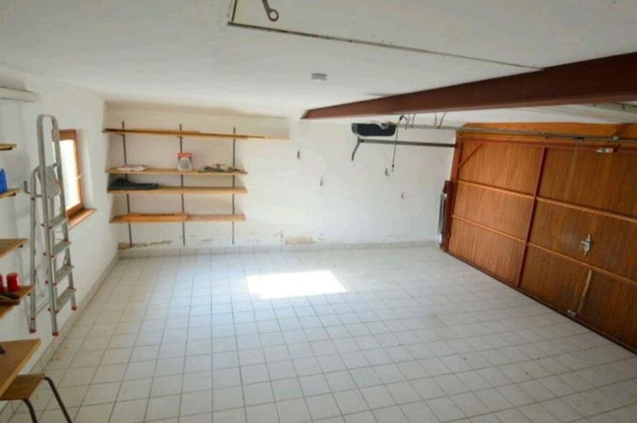 Predaj domu 270 m², pozemok 690 m², Oedheim, Bádensko-Wurttembersko Predaj domu 270 m², pozemok 690 m², Oedheim, Bádensko-Wurttembersko