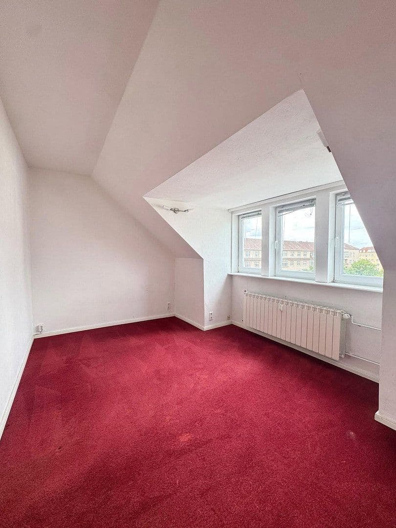 Predaj bytu 3-izbový 70 m², Reichsstraße 20A, Berlin, Berlín Predaj bytu 3-izbový 70 m², Reichsstraße 20A, Berlin, Berlín