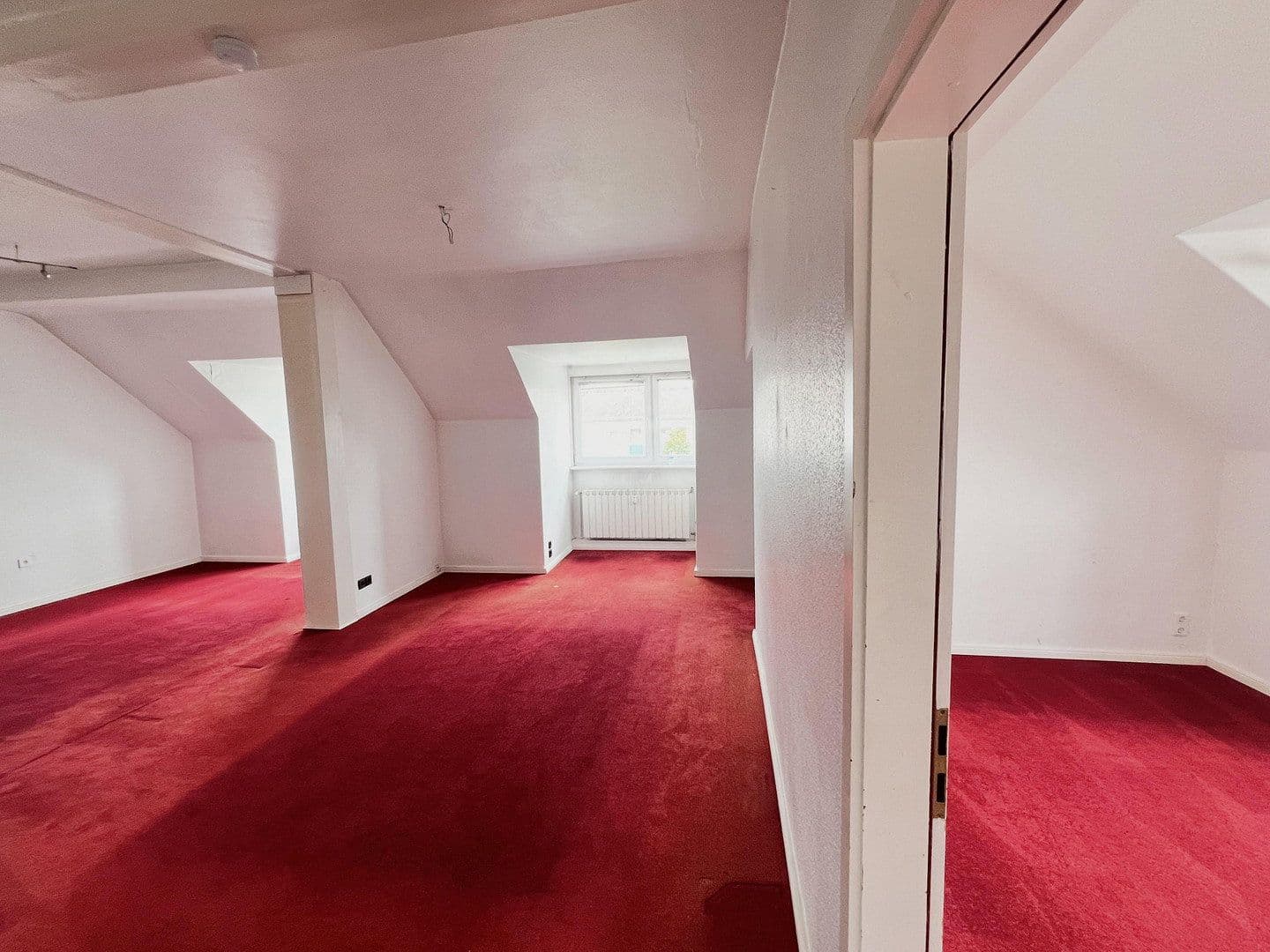 Predaj bytu 3-izbový 70 m², Reichsstraße 20A, Berlin, Berlín Predaj bytu 3-izbový 70 m², Reichsstraße 20A, Berlin, Berlín